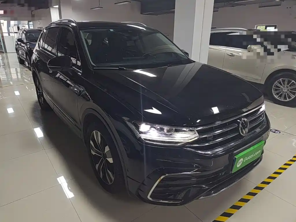 Volkswagen Tiguan L 2022 — фото 4