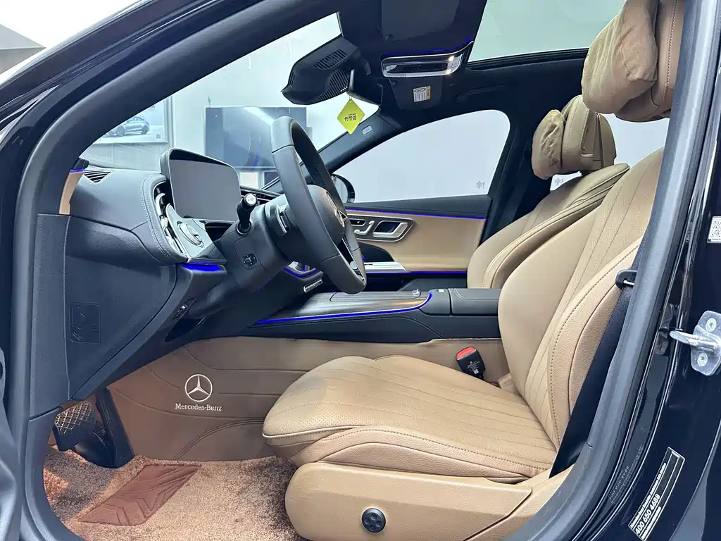 Mercedes-Benz E-Class 2025 — фото 10