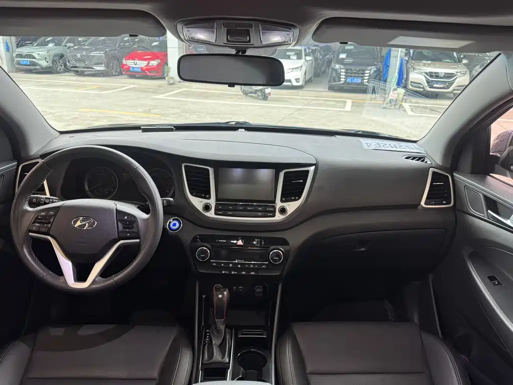 Hyundai Tucson 2016 — фото 8