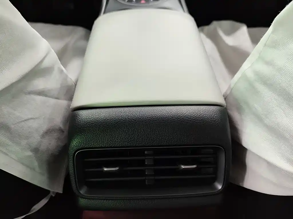 BYD Seal 05 DM-i 2025 — фото 14