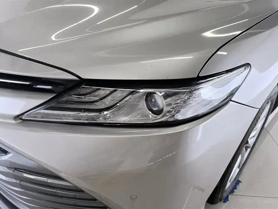 Toyota Camry 2020 — фото 5
