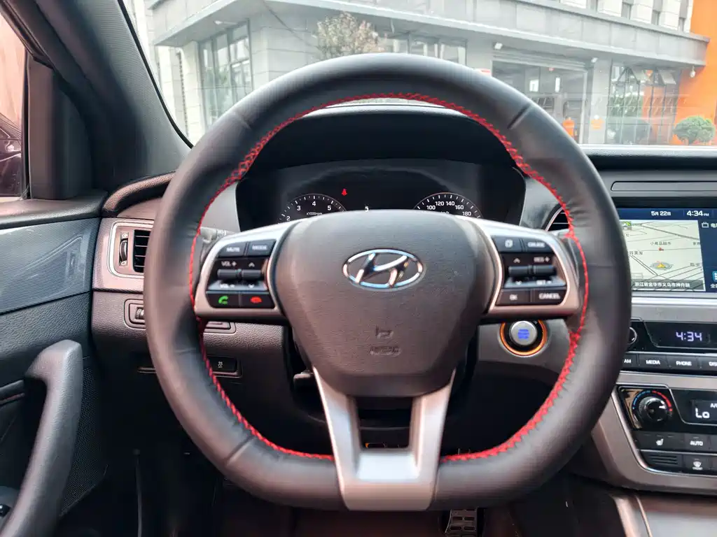 Hyundai Sonata 2015 — фото 16