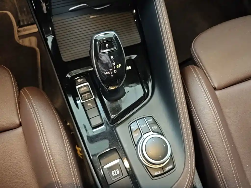 BMW X2 2021 — фото 14