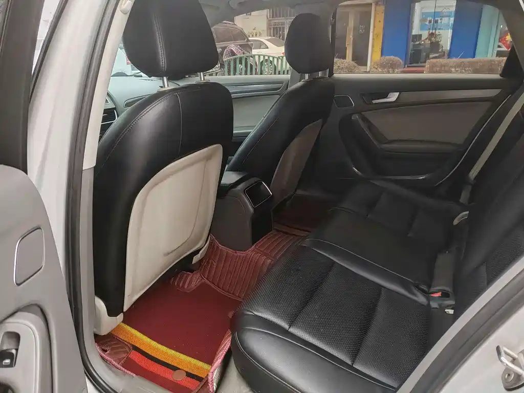 Audi A4L 2009