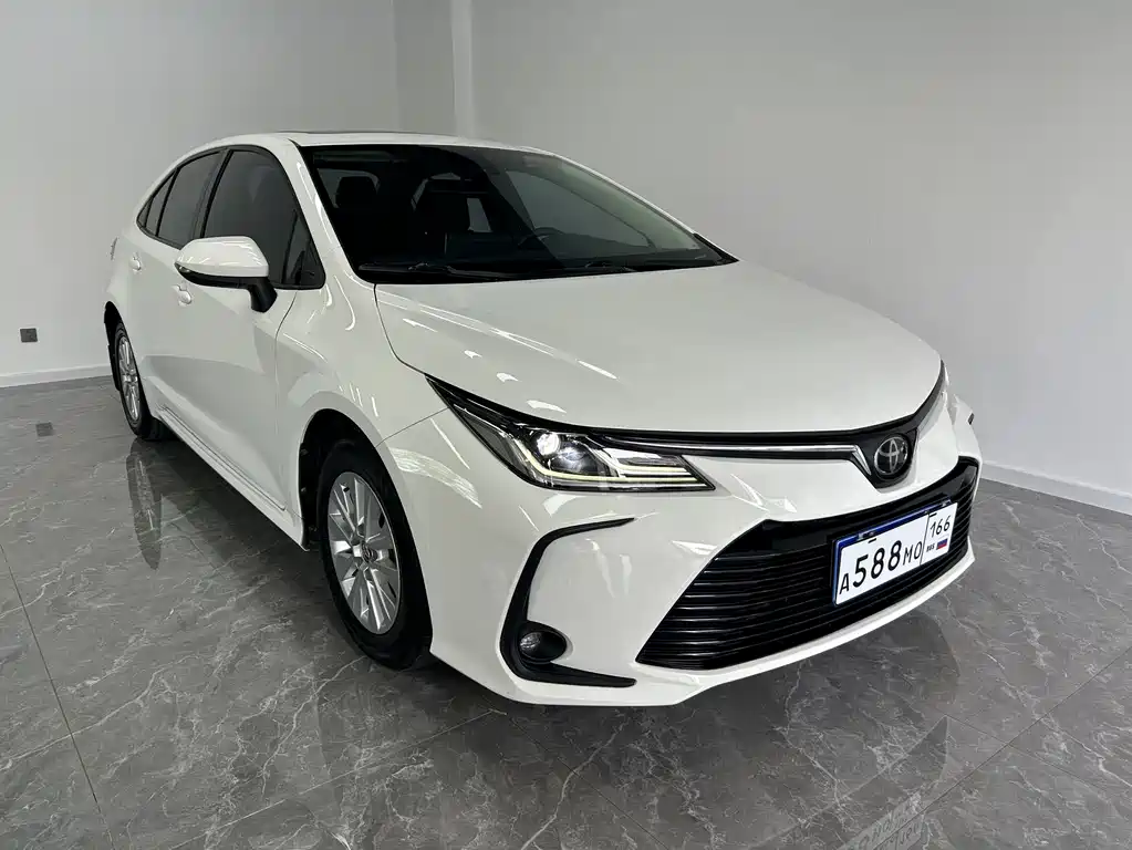 Toyota Corolla 2022 — фото 2