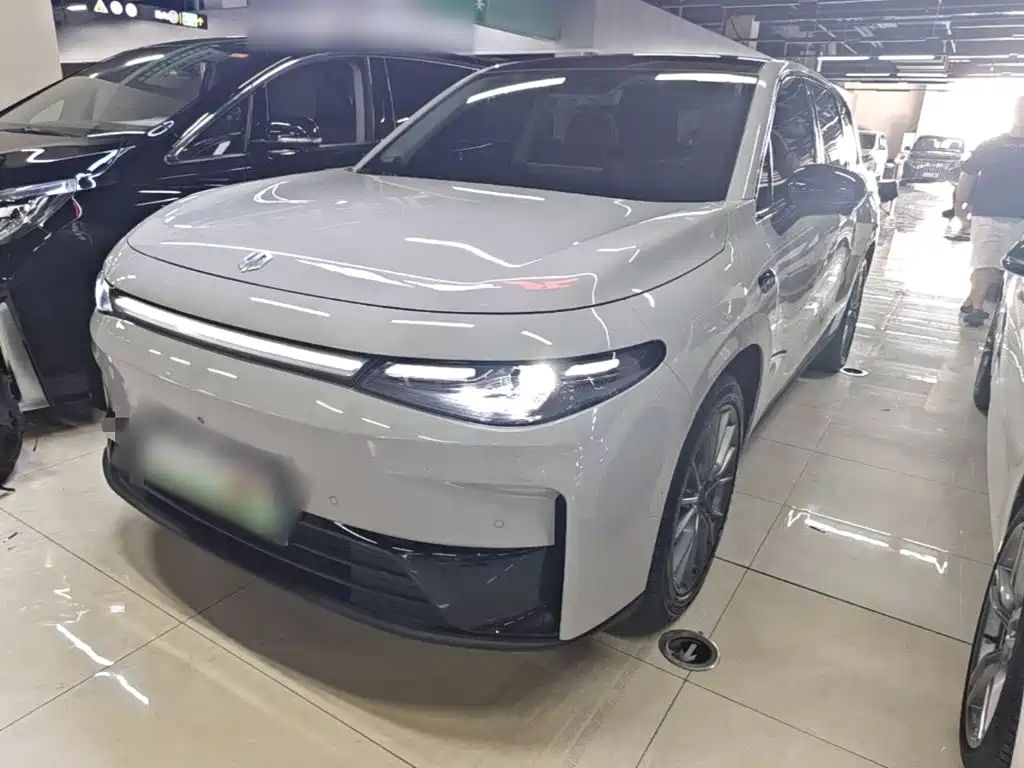 Leapmotor C10 2025 — фото 1