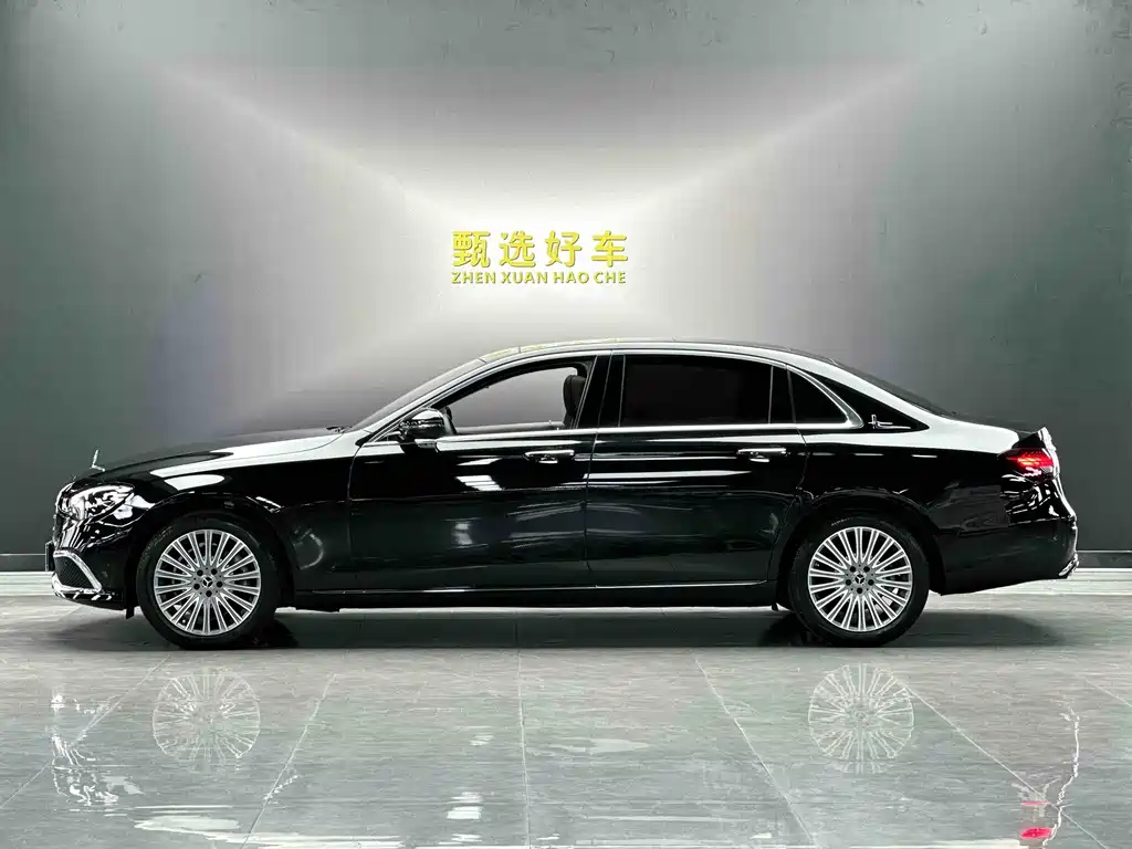 Mercedes-Benz E-Class 2022 — фото 4