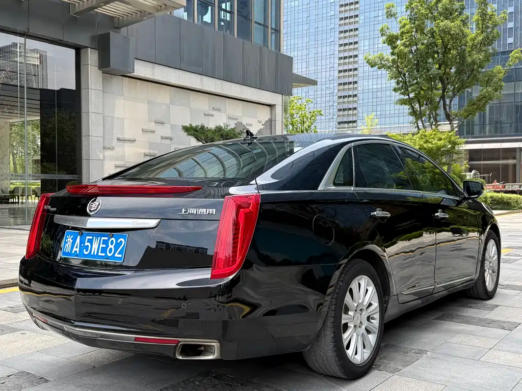 Cadillac XTS 2013 — фото 4