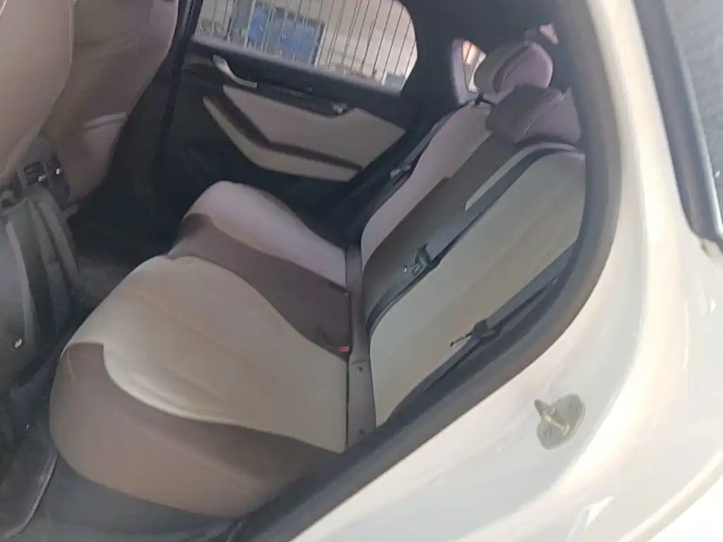 BYD Qin PLUS 2023 — фото 17