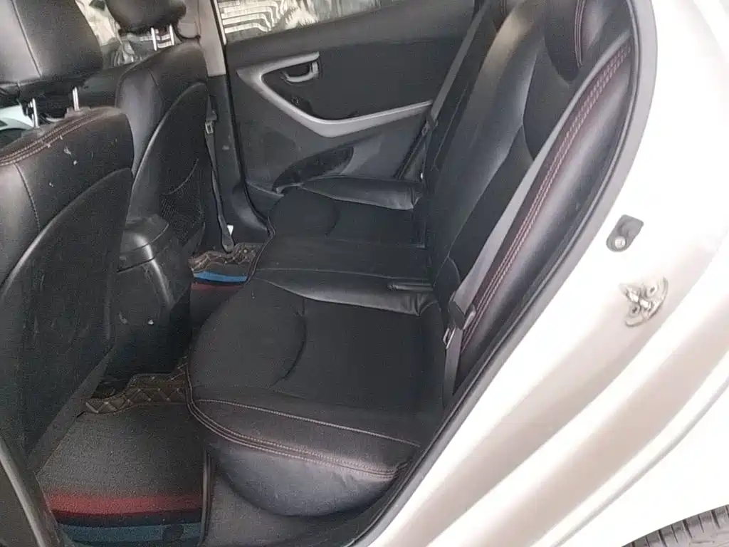 Hyundai Elantra Langdong 2017 — фото 17