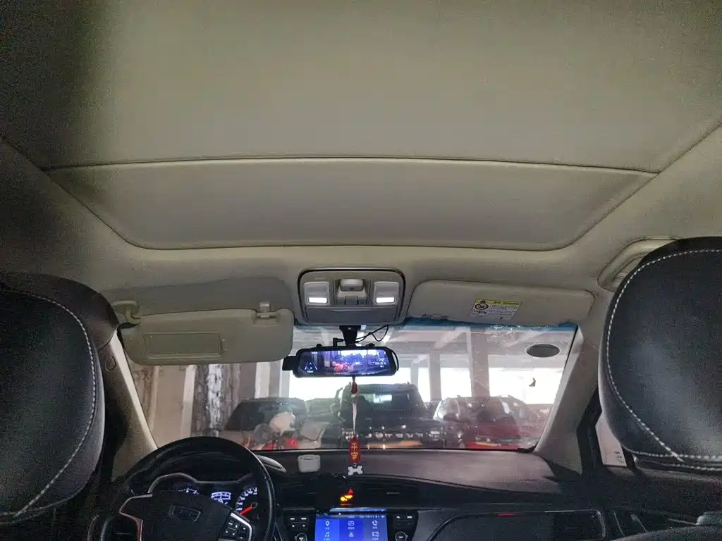 Geely Emgrand GS 2017 — фото 19