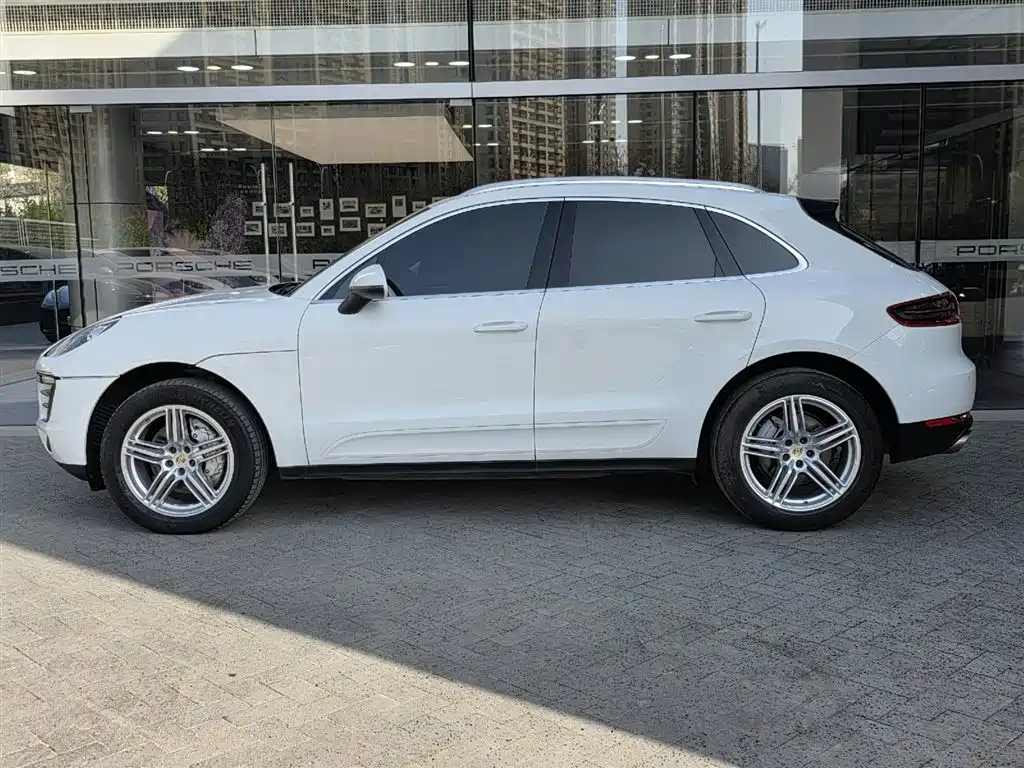 Porsche Macan 2016 — фото 3