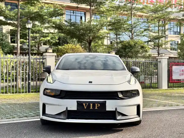 Lynk & Co 03 2019