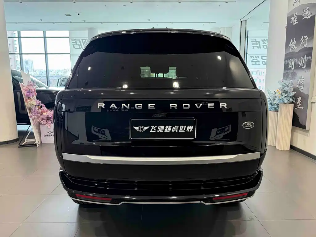 Land Rover Range Rover 2023 — фото 21
