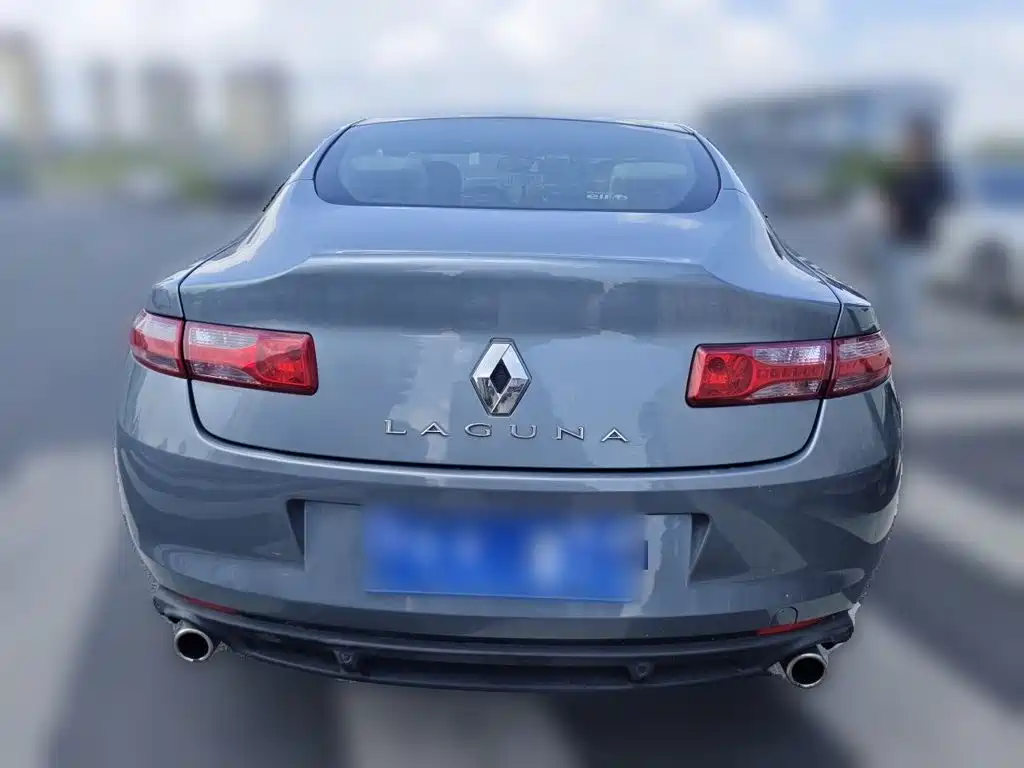 Renault Laguna 2015 — фото 3
