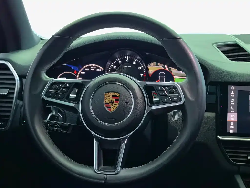 Porsche Cayenne 2019 — фото 17