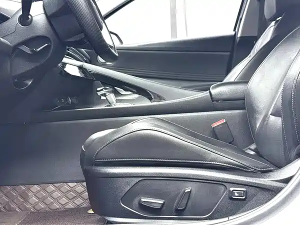 Hyundai Elantra 2022