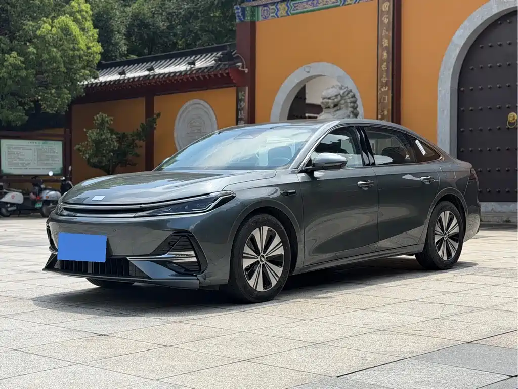 Geely Galaxy A7 EM 2025