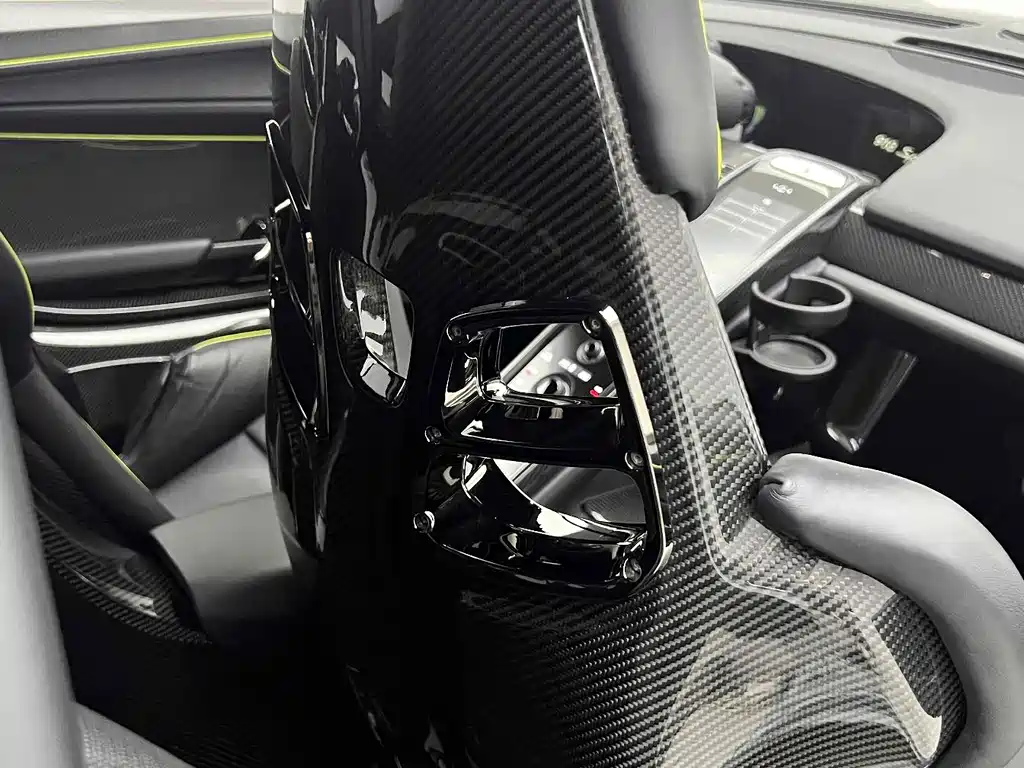 Porsche 918 Spyder 2015 — фото 21