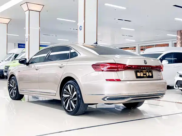 Volkswagen Passat 2022
