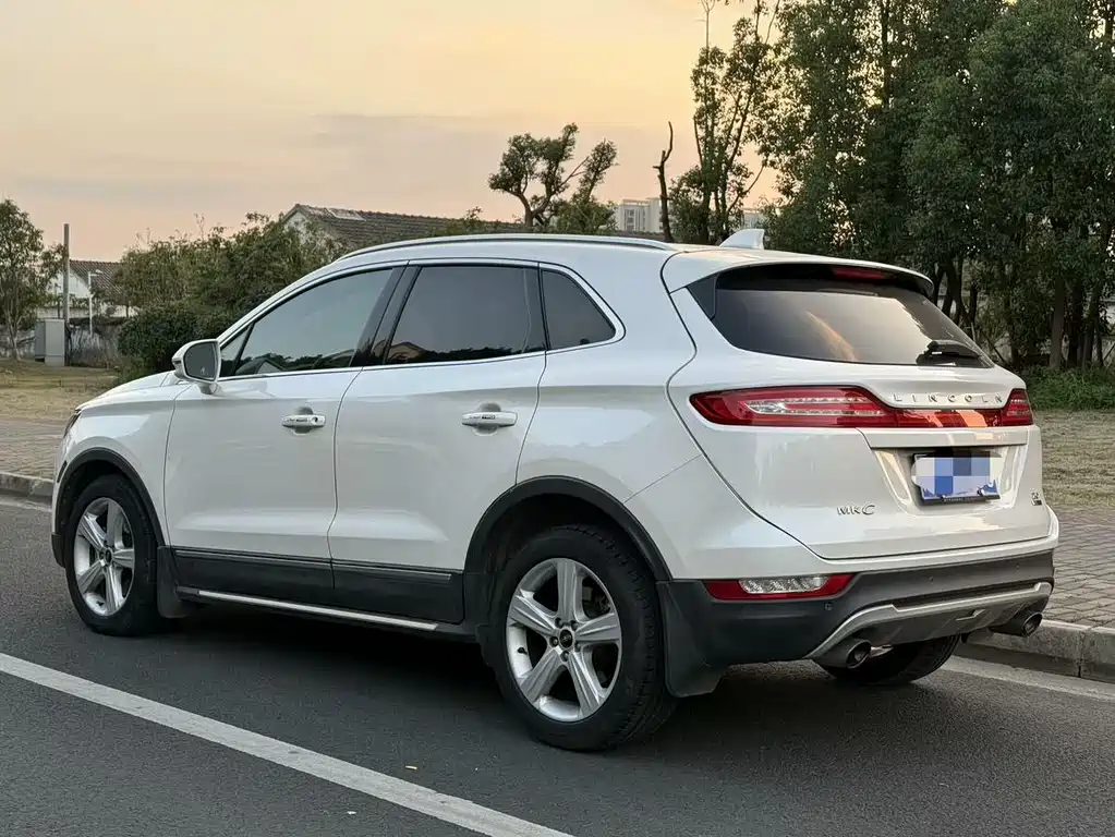 Lincoln MKC 2016 — фото 4