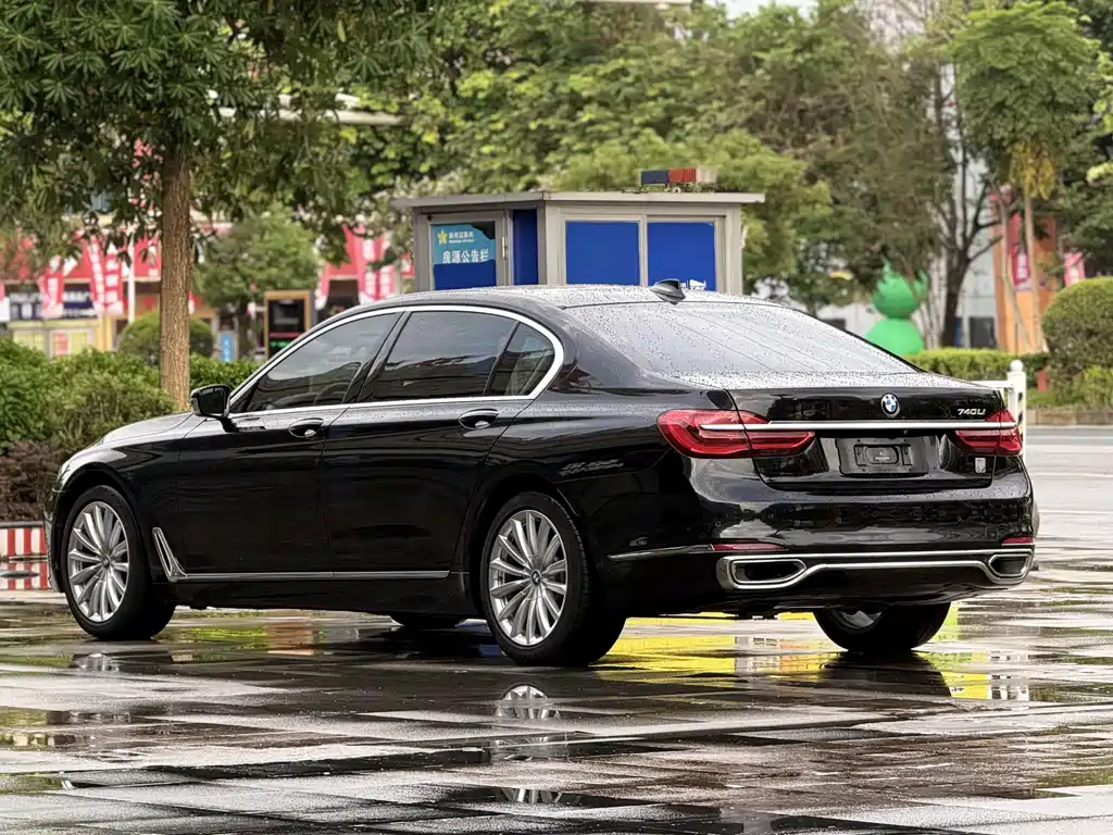 BMW 7 Series 2017 — фото 4