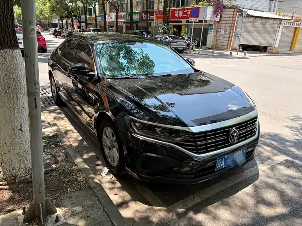 Volkswagen Passat 2023