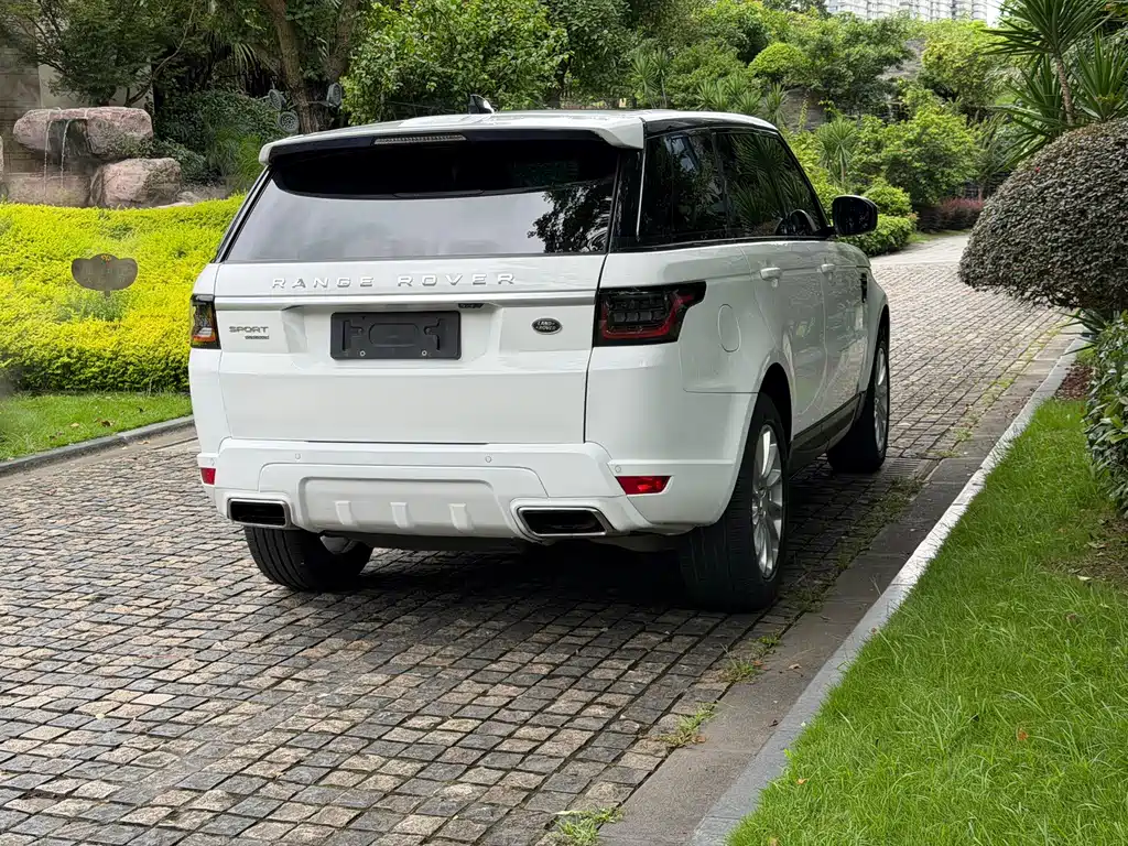 Land Rover Range Rover Sport 2017 — фото 10