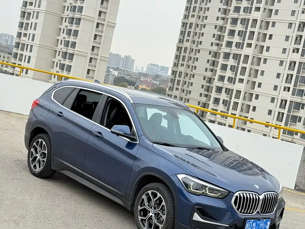 BMW X1 2022 — фото 3