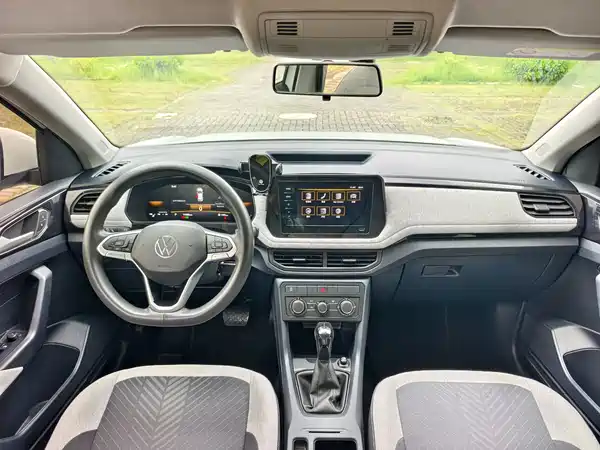 Volkswagen Tharu 2025