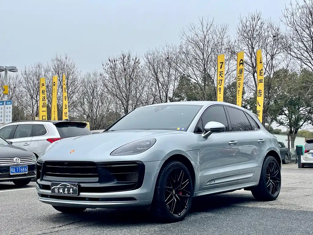 Porsche Macan 2022 — фото 1