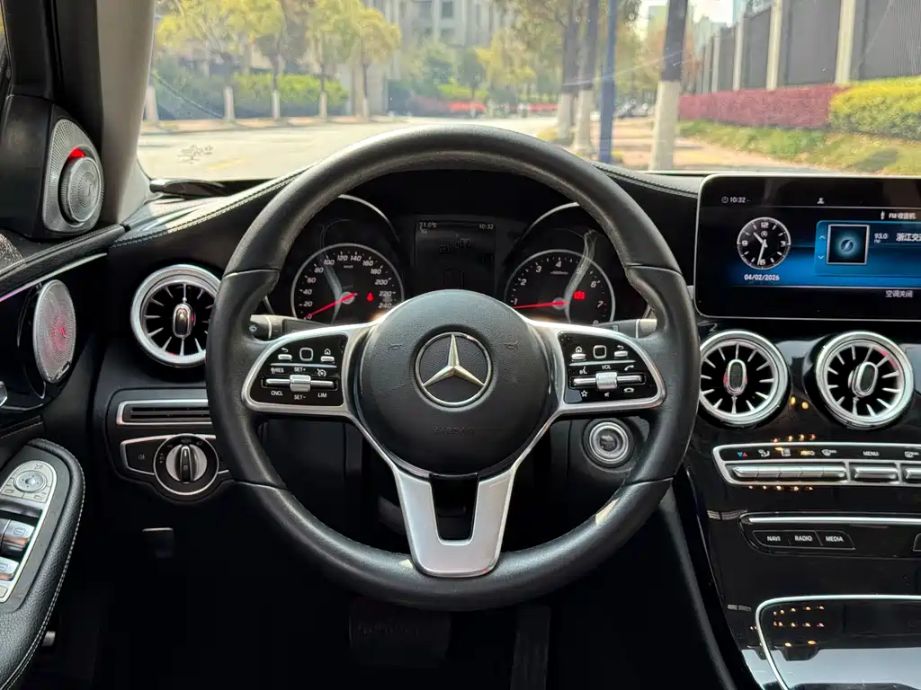 Mercedes-Benz C-Class 2019 — фото 7