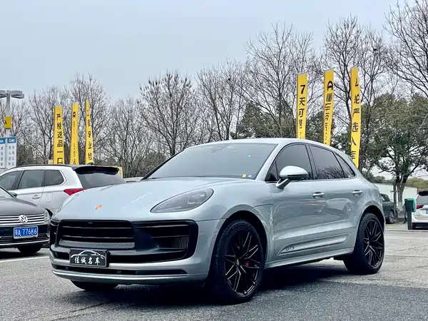 Porsche Macan 2022