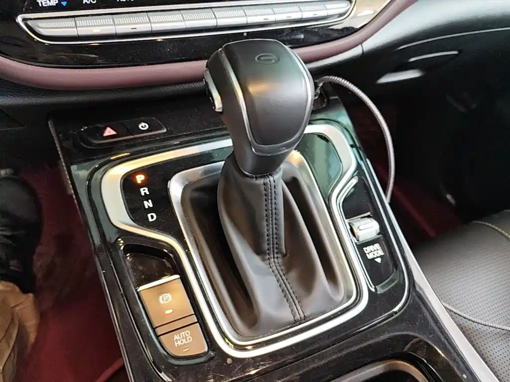 GAC Motor Trumpchi M6 2023 — фото 21