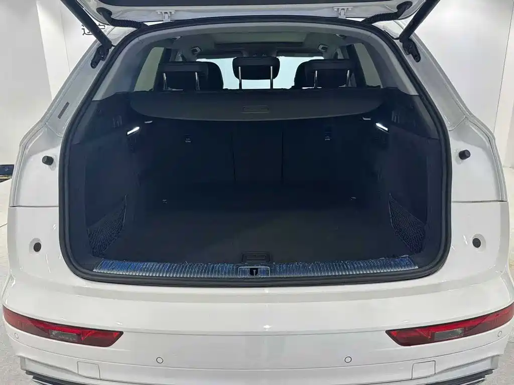 Audi Q5L 2022 — фото 6