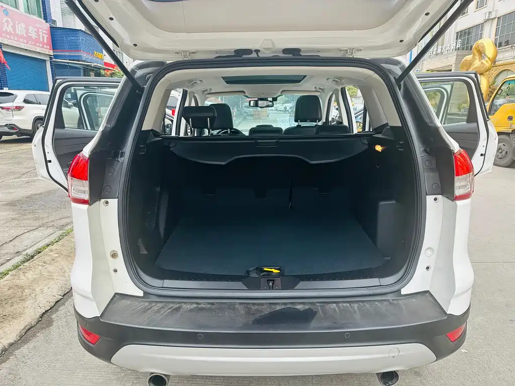 Ford Kuga 2014 — фото 8