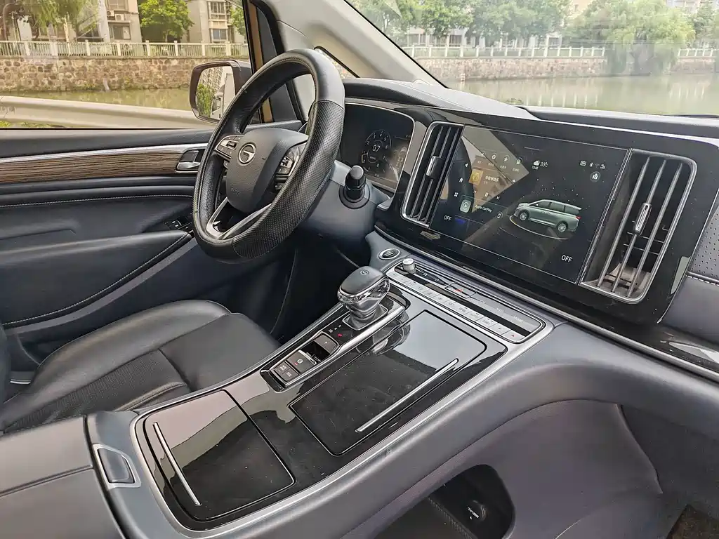 GAC Motor Trumpchi M8 2023 — фото 10