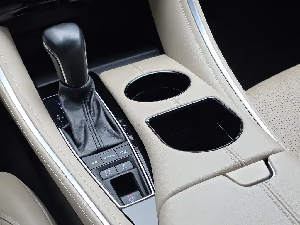 Toyota Avalon 2022 — фото 17