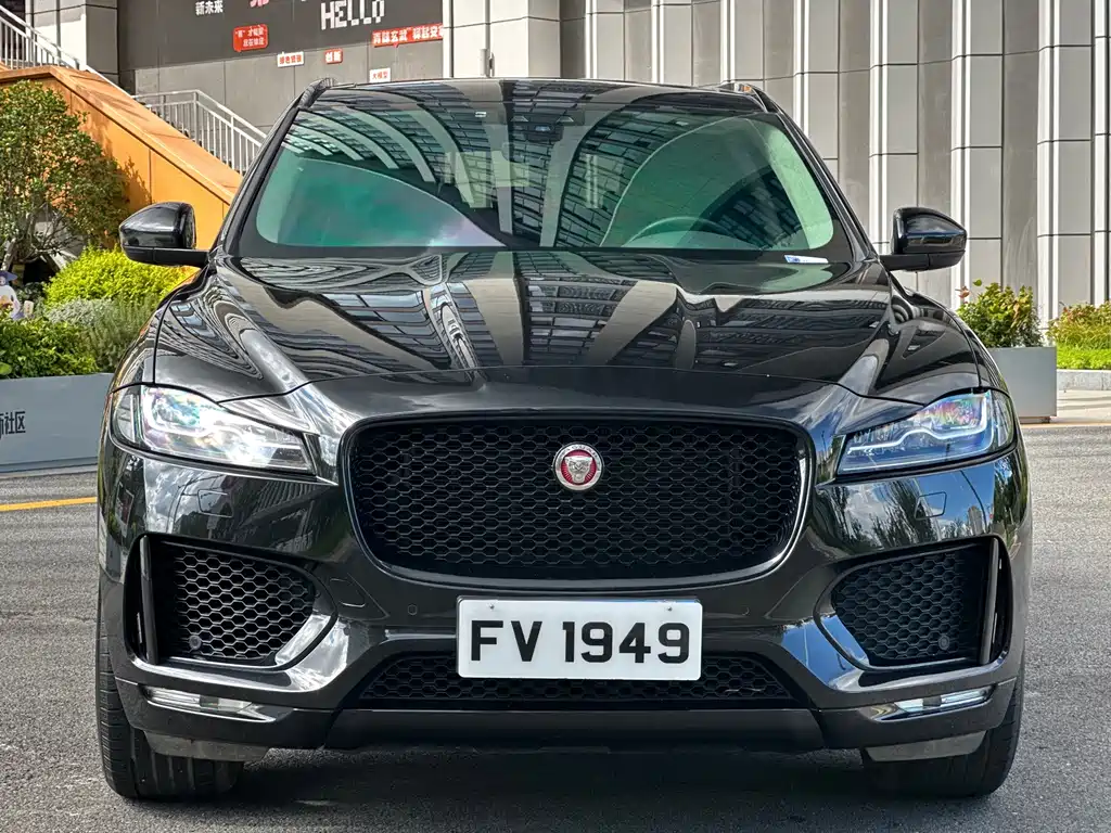 Jaguar F-PACE 2021