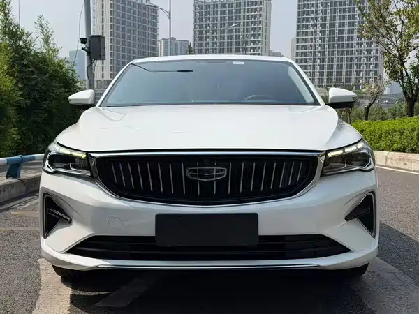 Geely Emgrand 2023
