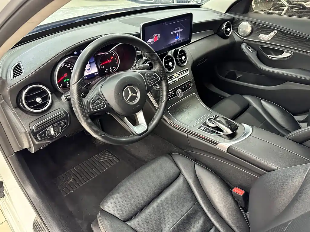 Mercedes-Benz C-Class 2018 — фото 5