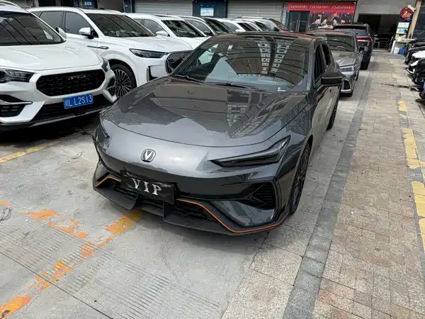 Changan UNI-V 2025