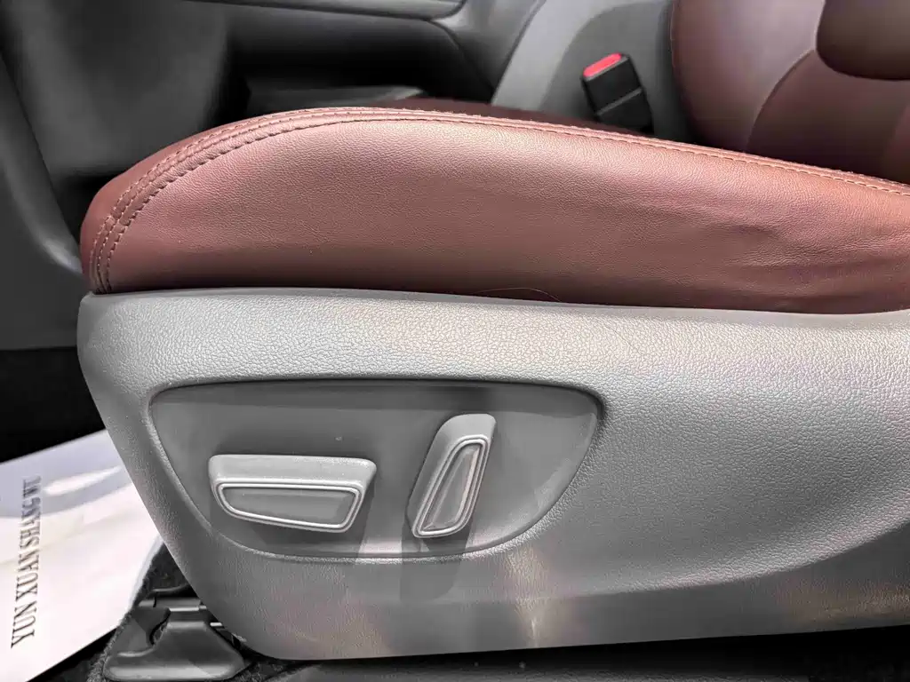 Toyota Sienna 2024 — фото 28
