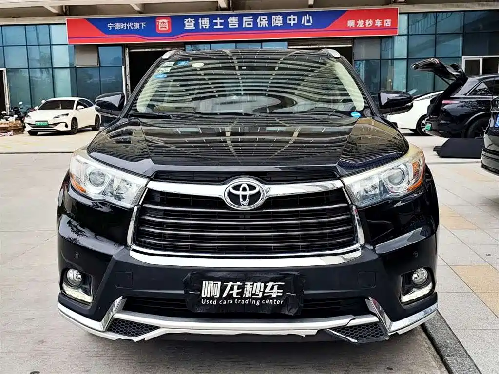 Toyota Highlander 2018 — фото 2