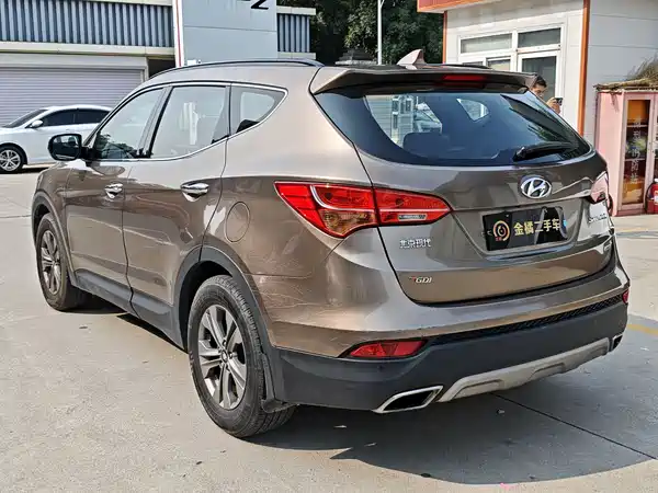 Hyundai Santa Fe 2015
