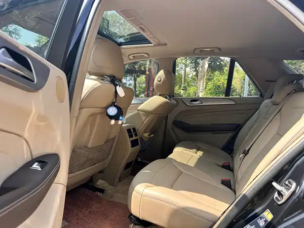 Mercedes-Benz M-Class 2013