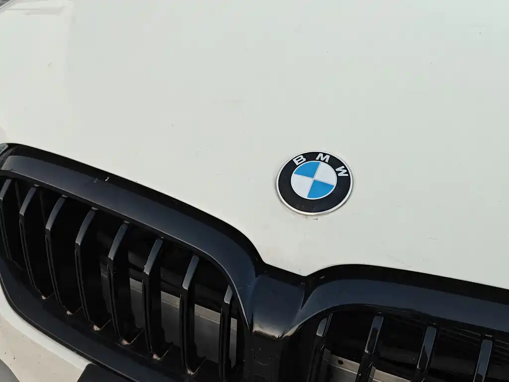 BMW 5 Series 2015 — фото 14