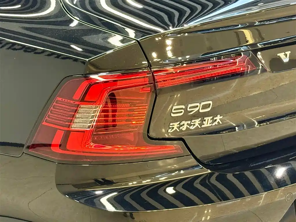Volvo S90 2024 — фото 9