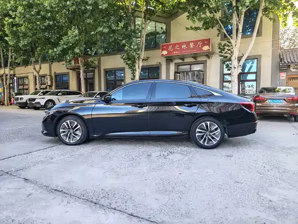 Honda Inspire 2022
