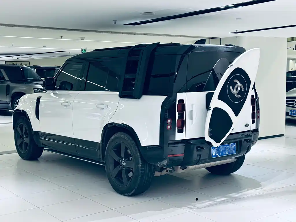 Land Rover Defender 2021 — фото 2